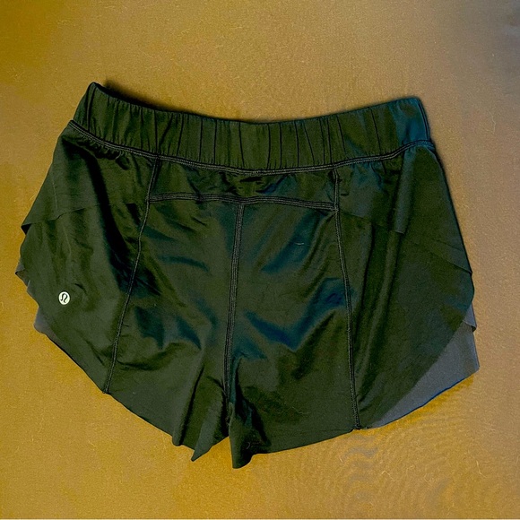 Lululemon size 4 shorts - Picture 2 of 4